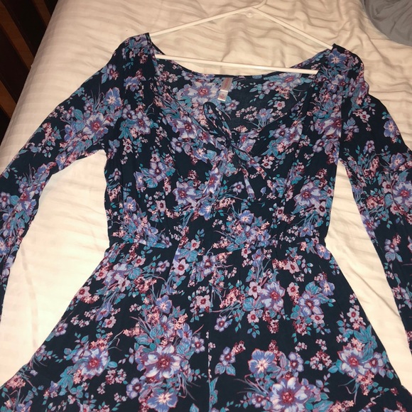 super cute only worn a few times - Picture 1 of 4